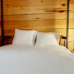 Hostel Amelia By Gaiarooms