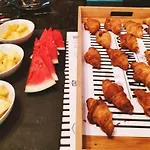 Hostel Amelia By Gaiarooms Salamanca