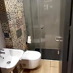 Hostel Amelia By Gaiarooms *