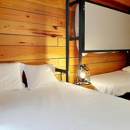Hostel Erasmus By Gaiarooms *