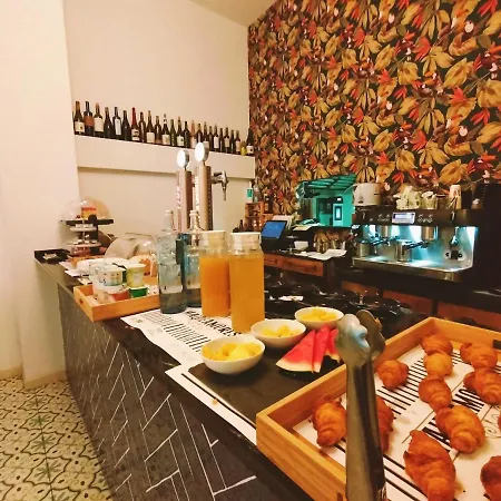 Amelia By Gaiarooms Ostello Salamanca