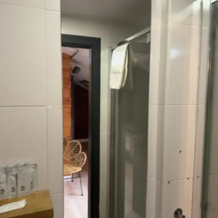 Hostel Amelia By Gaiarooms Salamanca