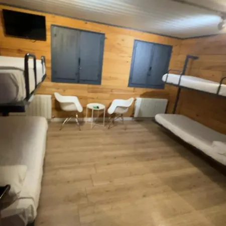 Albergue Amelia By Gaiarooms *