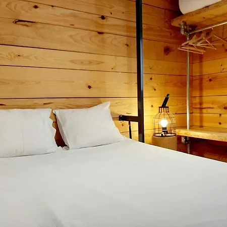 Albergue Amelia By Gaiarooms