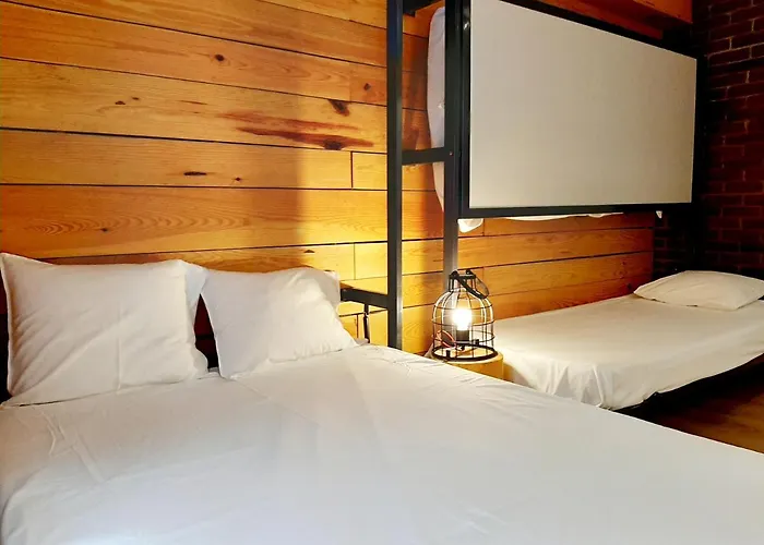 Hostal Amelia By Gaiarooms *