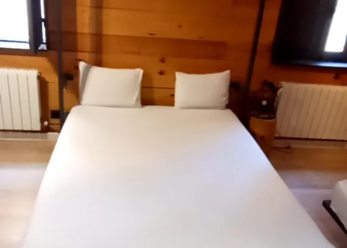 Amelia By Gaiarooms Hostal Salamanca