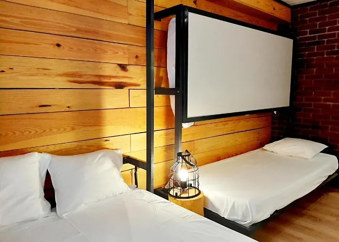 Amelia By Gaiarooms Hostal Salamanca